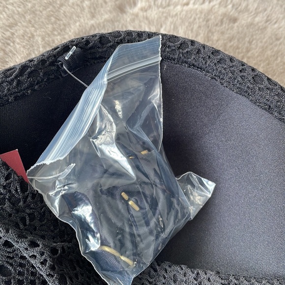 Skirted One Piece Swimsuit with removable halter strap - Picture 3 of 8